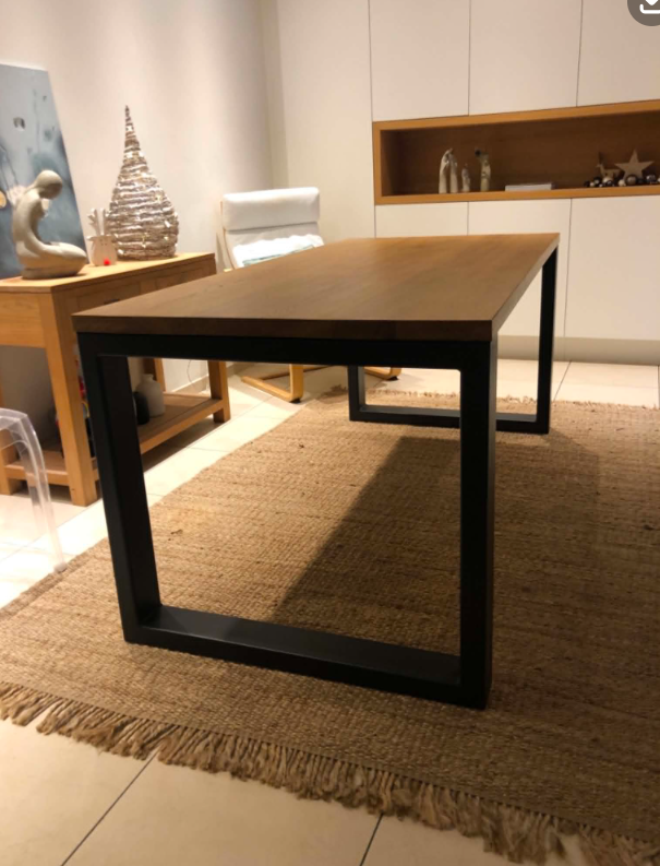 Table chêne & piètement acier noir
